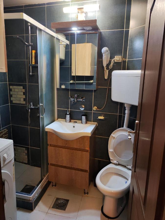 Centrum Lux Apartment Ni Екстериор снимка