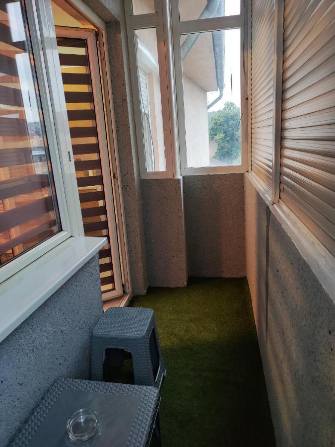Centrum Lux Apartment Ni Екстериор снимка